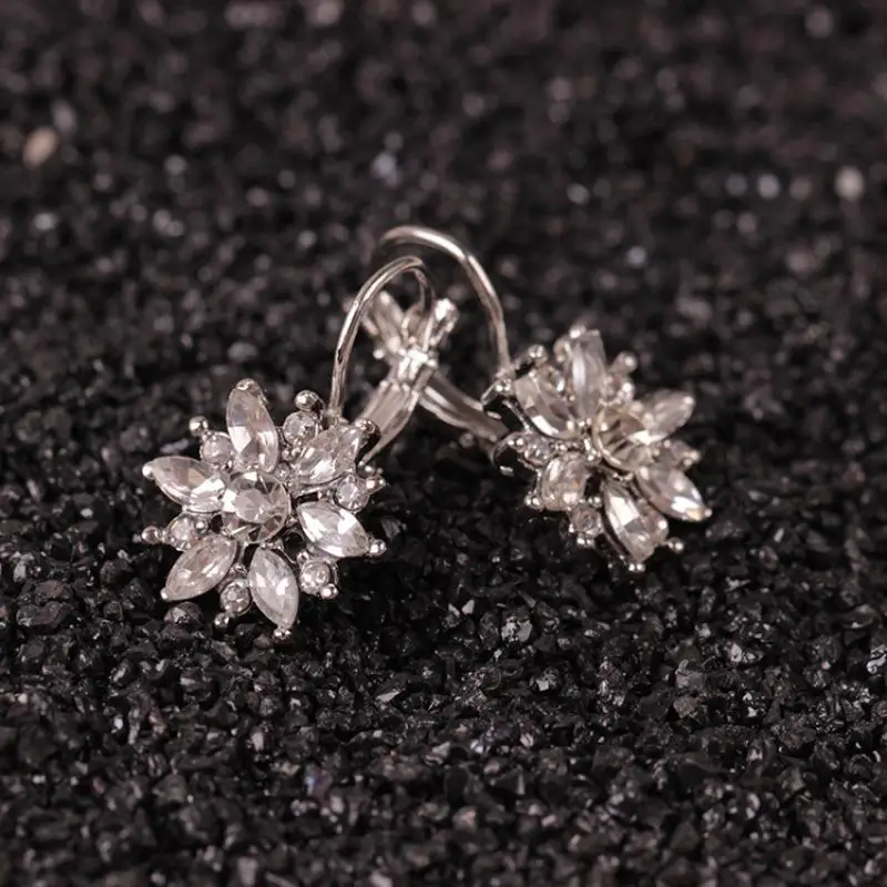 Популярные Модные серьги в форме цветка лотоса с кристаллами темпераментный