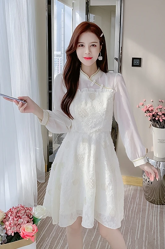 

COIGARSAM Vintage Embroidery Women one-piece dress korean New High Waist Dresses Apricot 8066