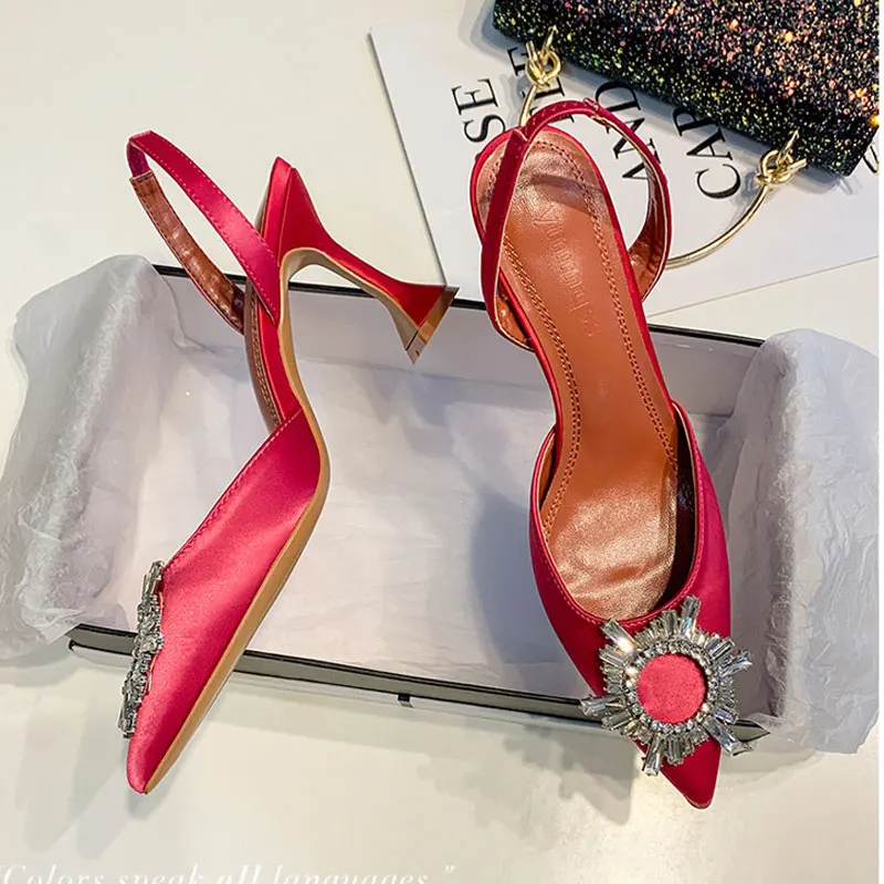 

Women's Shoes