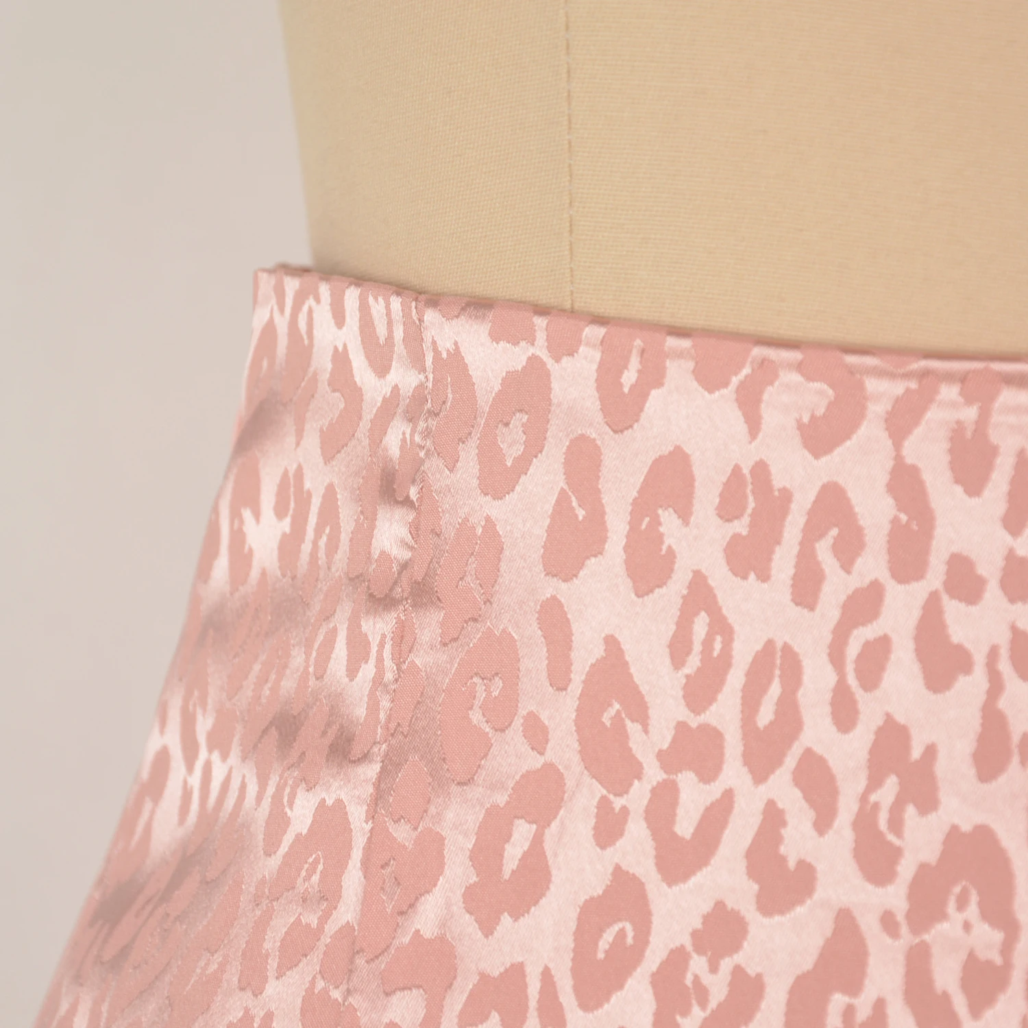

2021 summer new women's leopard high waist split skirt sexy jacquard satin zipper skirt solid red black white pink green skirt