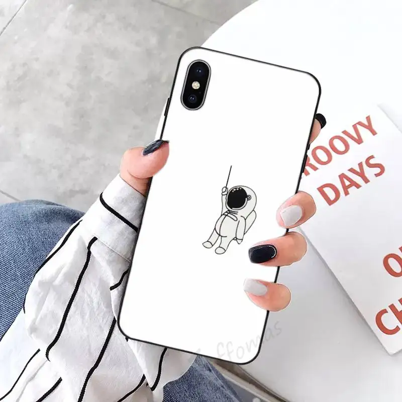 

Lovely Creative Astronaut Phone Case Candy Color for iPhone 6 7 8 11 12 s mini pro X XS XR MAX Plus