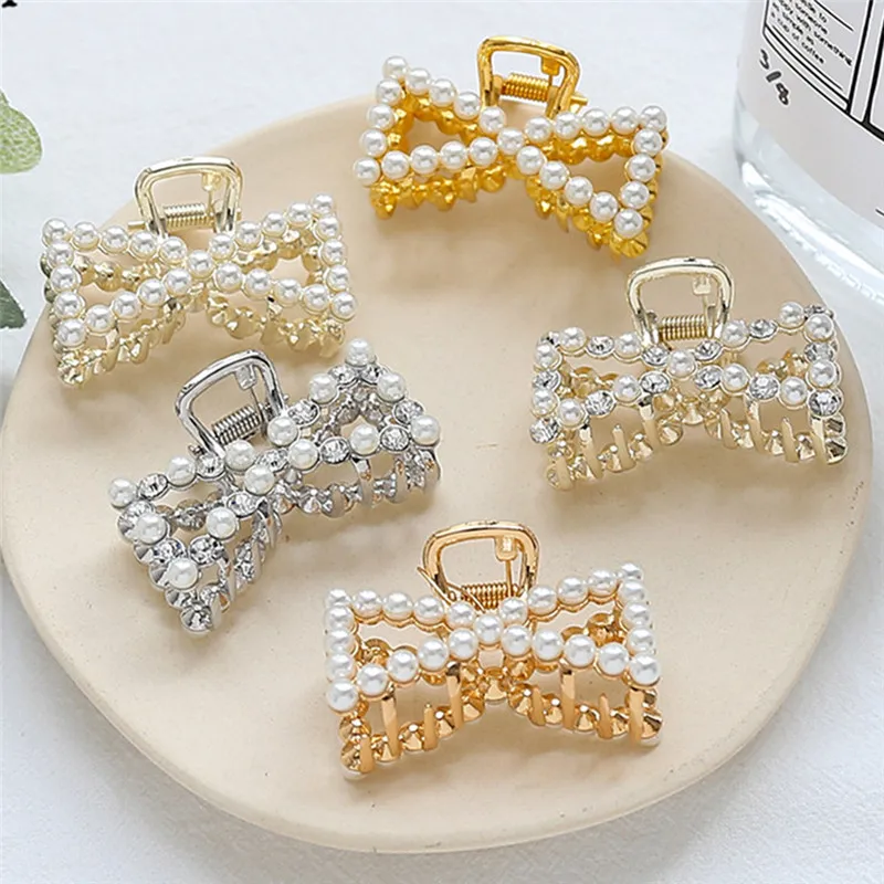 

Fashion Girl Hair Claw Geometric Imitation Pearl Hairpin Crab Retro bow Shaped Crystal Hair Clips Hair Accessories For Women