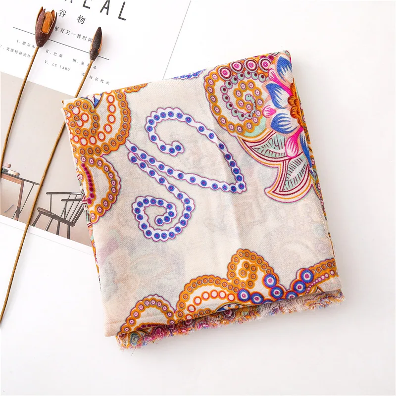 Женский шарф с цветочным принтом Marte &amp Young элегантный мягкий длинный в