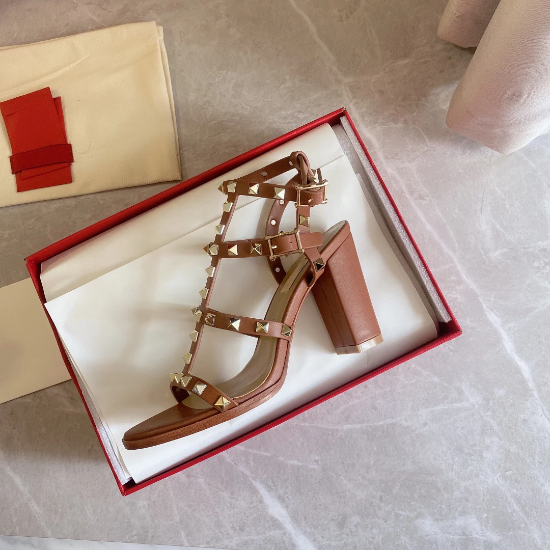 

2021 Women Stud Sandals Summer High Heels Rivets Shoes Genuine Leather Ladies Sexy Fashion Party Luxury Brand Design 35-40 Size