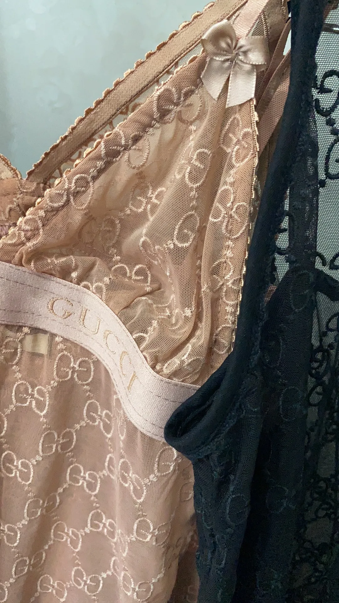 

Sexy Lingerie satin leotard women's blue lace bras sets deep V sleepwear sets erotic hot Halter intim