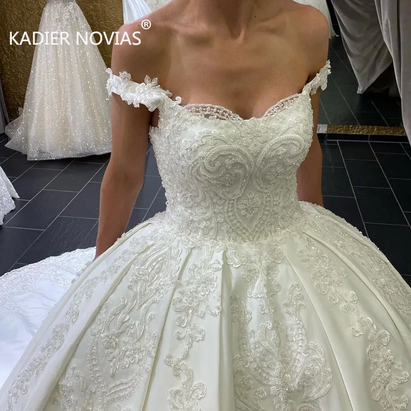 

Long Ivory Custom Made Lace Arabic Princess Ball Gown Bridal Wedding Dresses 2021 Vestidos De Novia