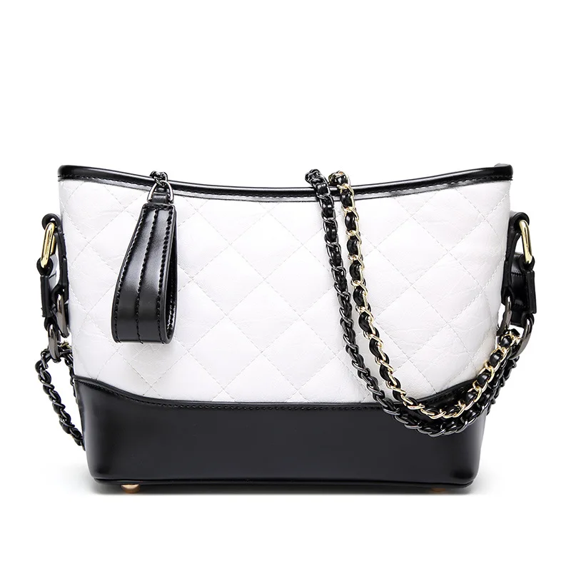 

2021 new one-shoulder messenger bag Korean version of the trendy small fragrance female bag wild fairy chain bag
