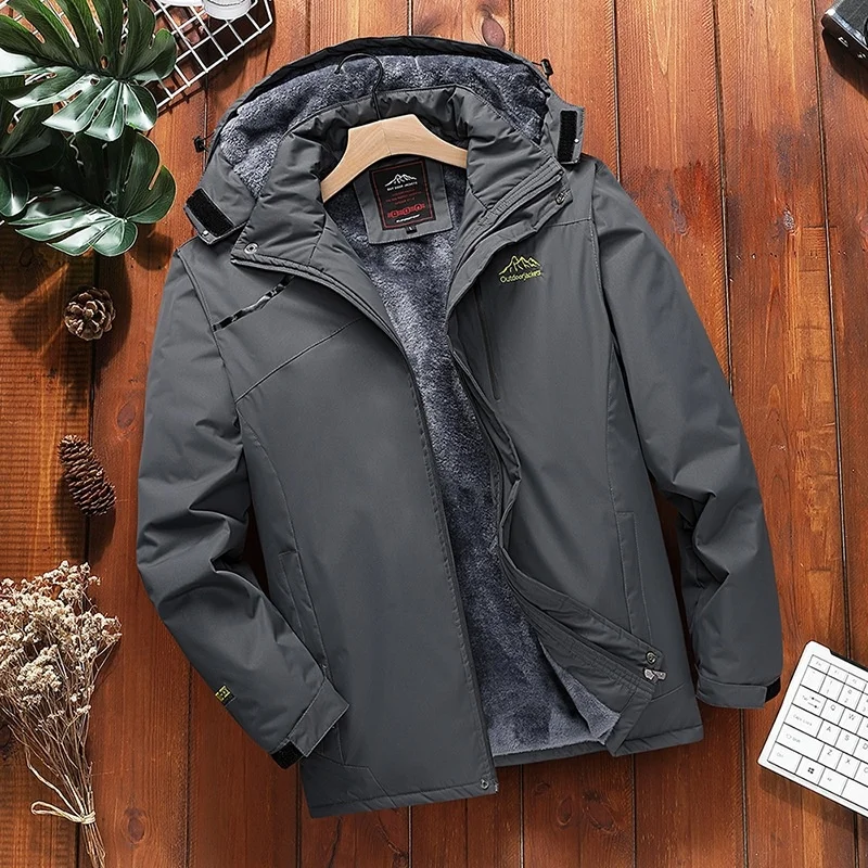 

2021 men's winter outdoor fattening oversize mountaineering suit Plush thiened warm charging suit oversize cotton padded