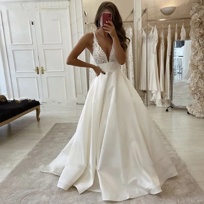 

Elegant Wedding Dresses Deep V Neck A-Line Lace Sleeveless Bridal Gowns Backless Satin Pleat 2021 White Sipmle Vestido De Novia