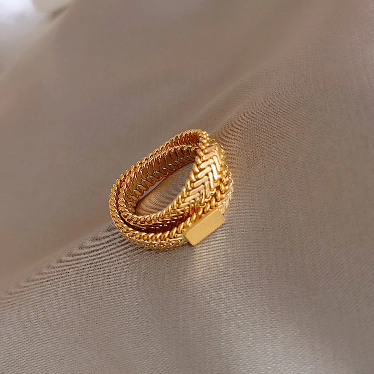 

Design Sense Gold Snake Bone Chain Double Layer Rings For Woman 2021 Party Korean Jewelry Fashion Girl's Unusual Gothic Ring