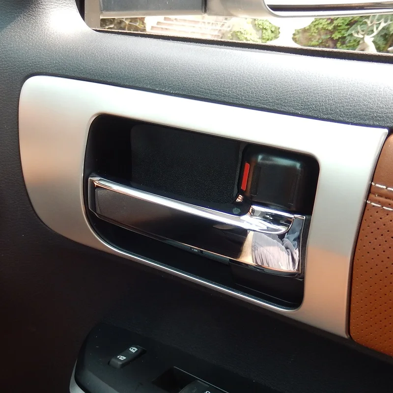 Хромированные накладки на внутренние ручки открывания дверей из нержавеющей