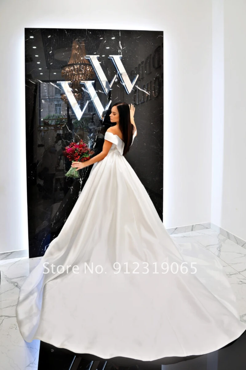 Простое Белое Атласное блестящее бальное платье с открытыми плечами свадебные