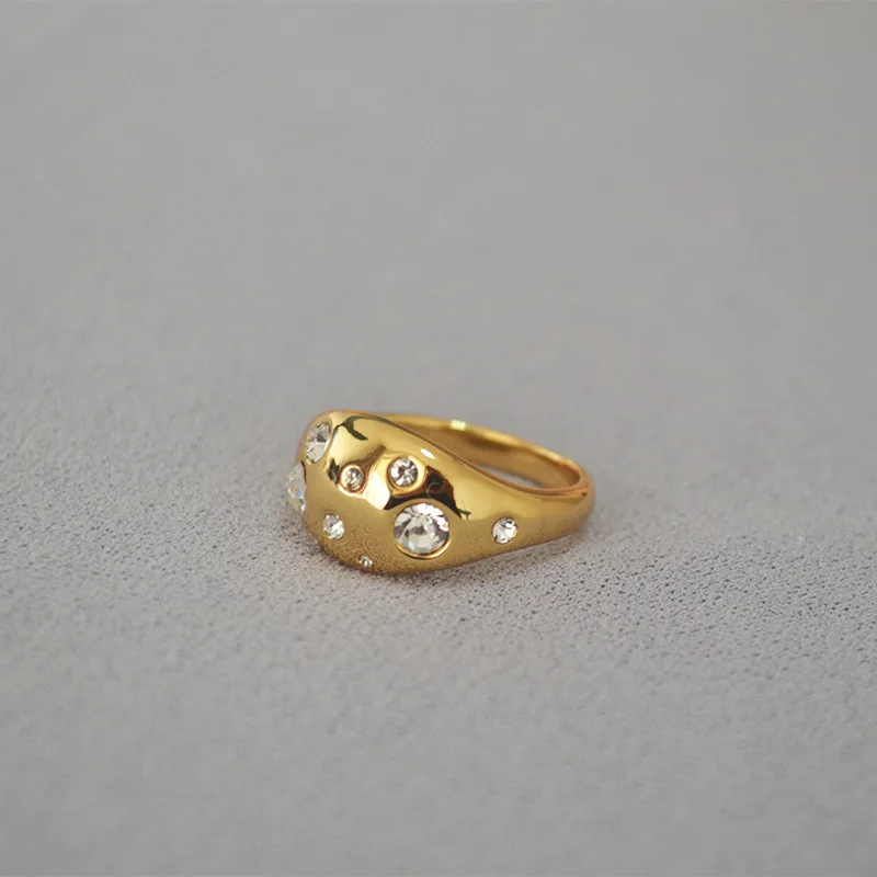 

Starry Korean version brass bright gold color arc simple temperament fashion ring index finger ring fashionable women