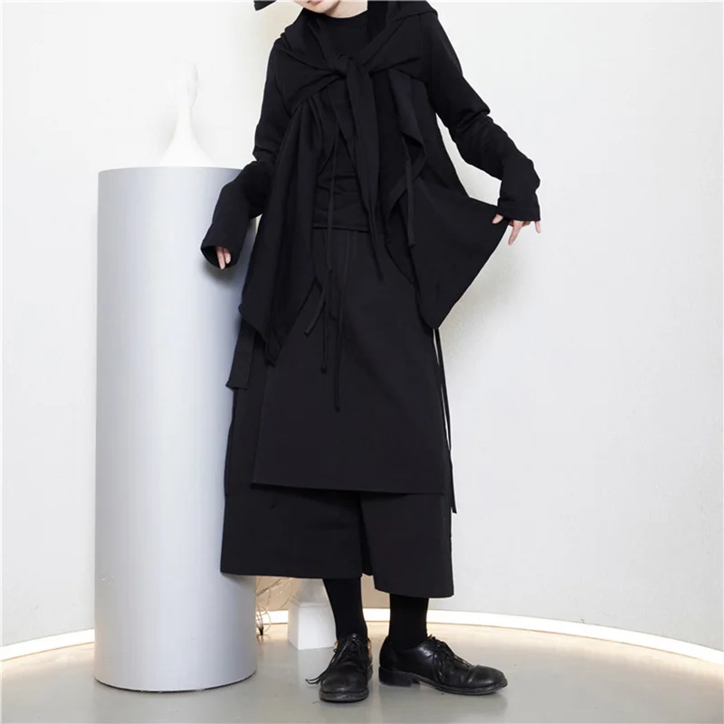 

[EAM] Loose Fit Black Irregular Spliced Bandage Sweatshirt New Hooded Long Sleeve Women Fashion Tide Spring Autumn 2021 1DD4402
