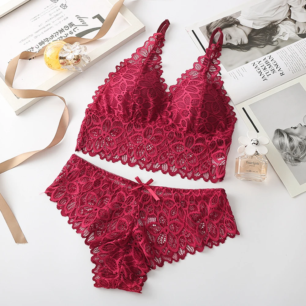 Комплект нижнего белья женский кружевной прозрачный бюстгальтер и трусики без