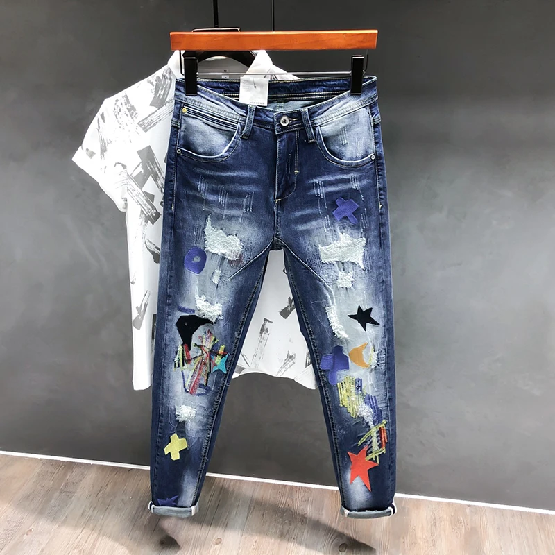 

Newly Designer 2021 Men Jeans Patches Embroidery Slim Fit Ripped Jeans Men Elastic Punk Pencil Pants Streetwear Hip Hop Jeans