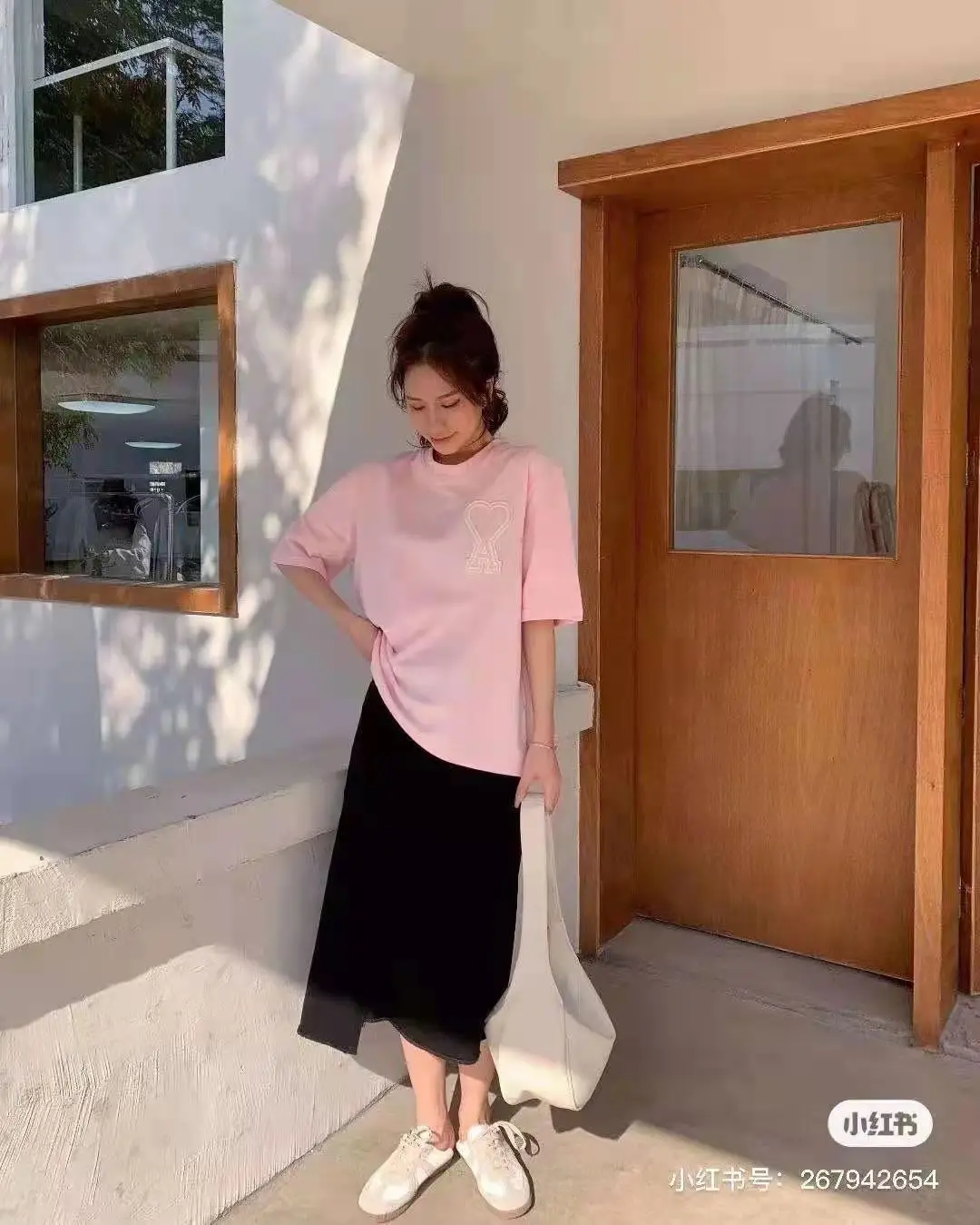 

2021 summer new French fashion brand love embroidery round neck couple short sleeve T-shirt Unisex top