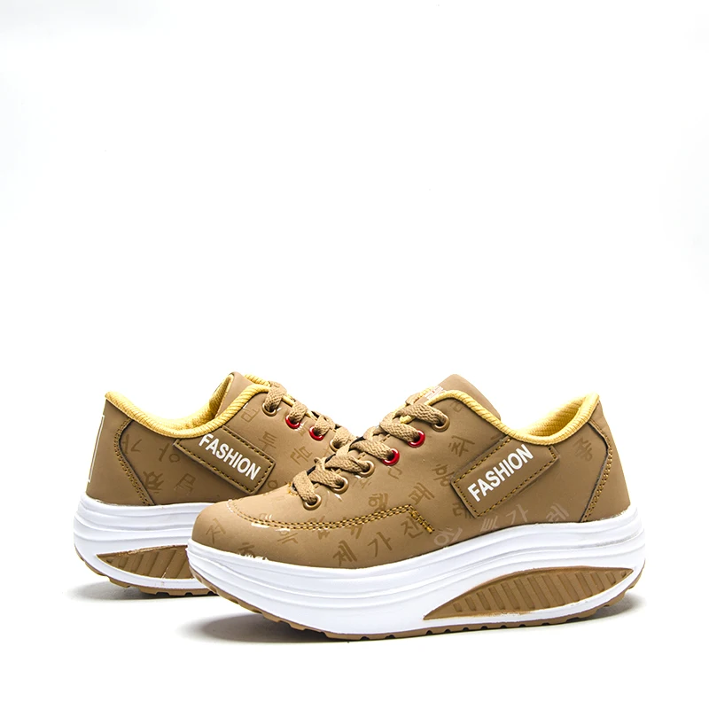 Женские кроссовки на платформе Fujin черные и белые со скрытым каблуком толстой