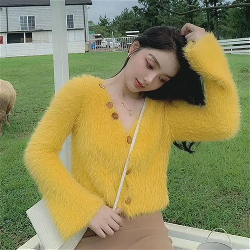 

2020 Fashion Autumn Winter Women Solid Sweater Coats Korean Buttons Faux Mink Flare Sleeve Thick Cardigan Knit Short Jacket G