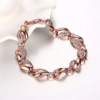 

Rose Gold Round Charm Bracelet Couple Gold Bracelets for Women Designer Chrams Gift 2021 B021 Charm Bracelet Wholesale Kpop