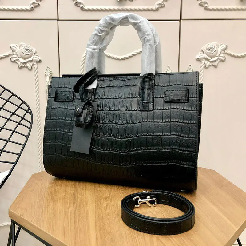 

2022 new luxury designer handbags for women, leather fashion casual organ bag, high-quality classic large-capacity shoulder bag