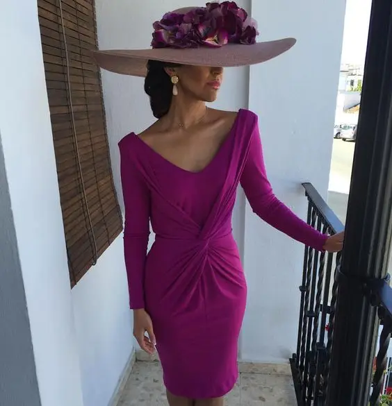 

Простое платье для матери невесты цвета фуксии 2021 для свадебной вечеринки с длинными рукавами и открытой спиной ДРАПИРОВАННОЕ до колена дл...