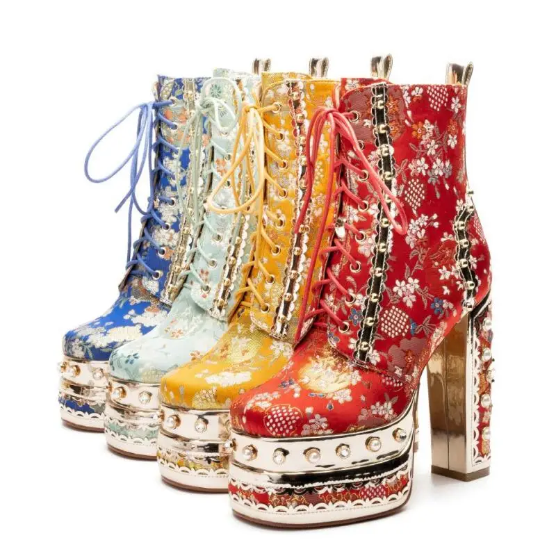 Женские ботинки из натуральной кожи на очень высоком каблуке и платформе | Обувь