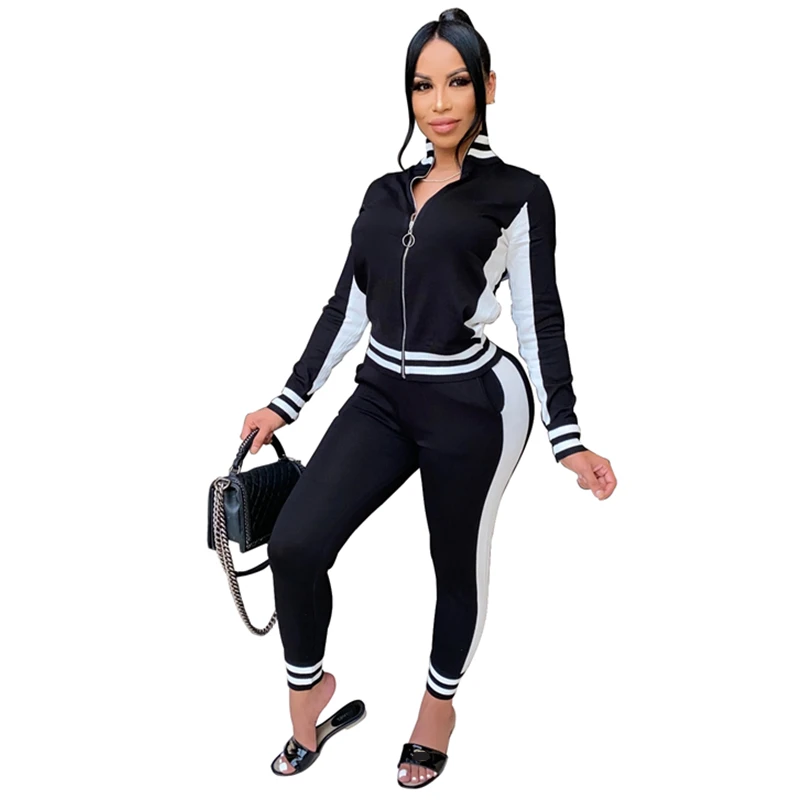 

Спортивный костюм из двух предметов