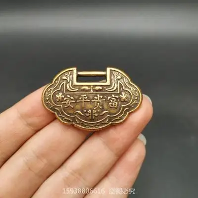 

Exquisite pure copper longevity lock pendant pendant