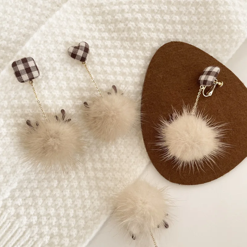 

Cute 2021 Trend New Fashion Plush Ball Lattice Heart Antlers Unique Soft Dangle Earring Ear Jewelry Gift Earrings for Women