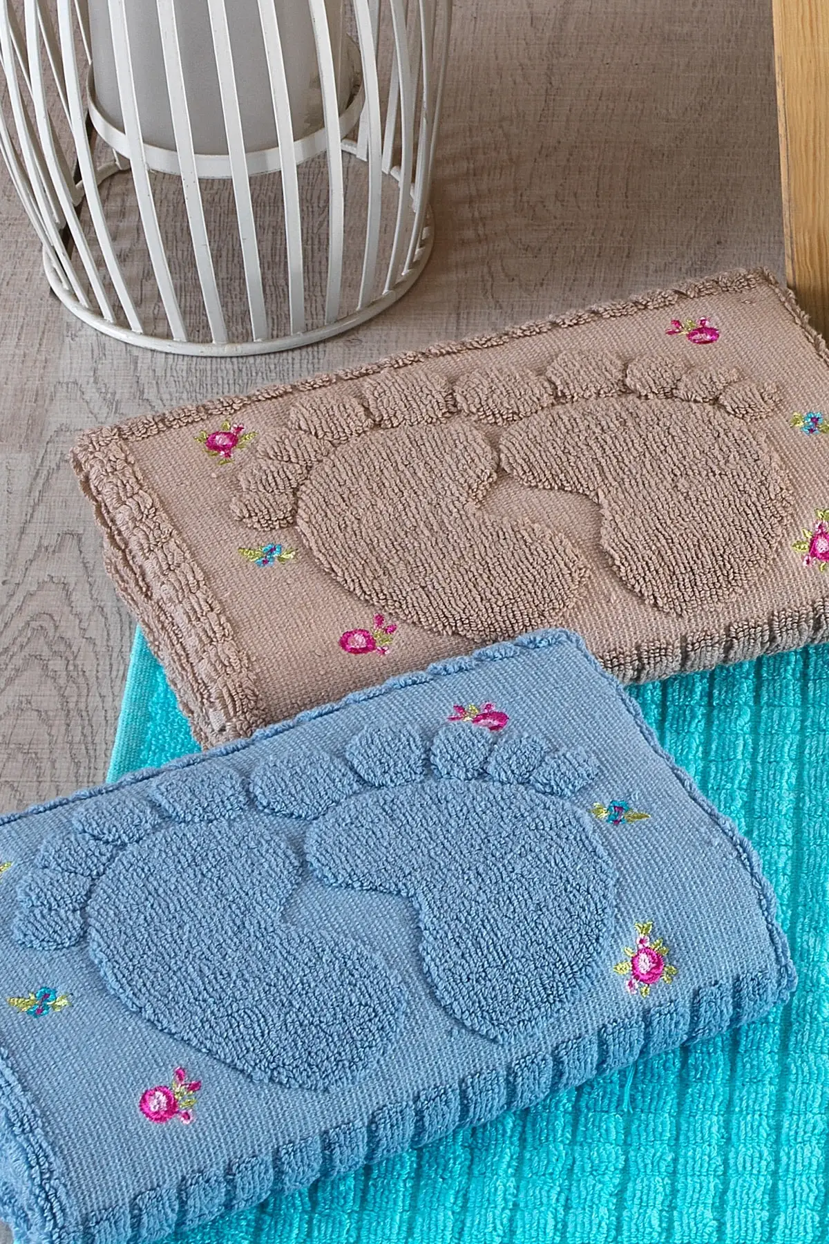 

Embroidered Foot Towel 5-Piece Mixed Color Package منشفة قدم مطرزة عبوة من 5 قطع بألوان مختلطة