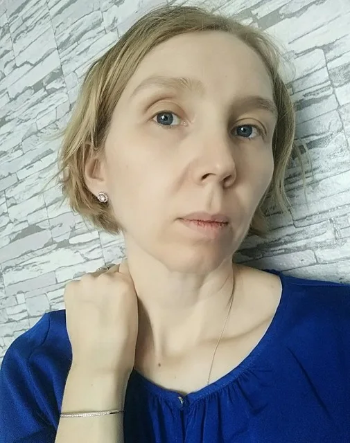 ZAKOL модные серьги гвоздики белого цвета с сердечками и стрелами для женщин