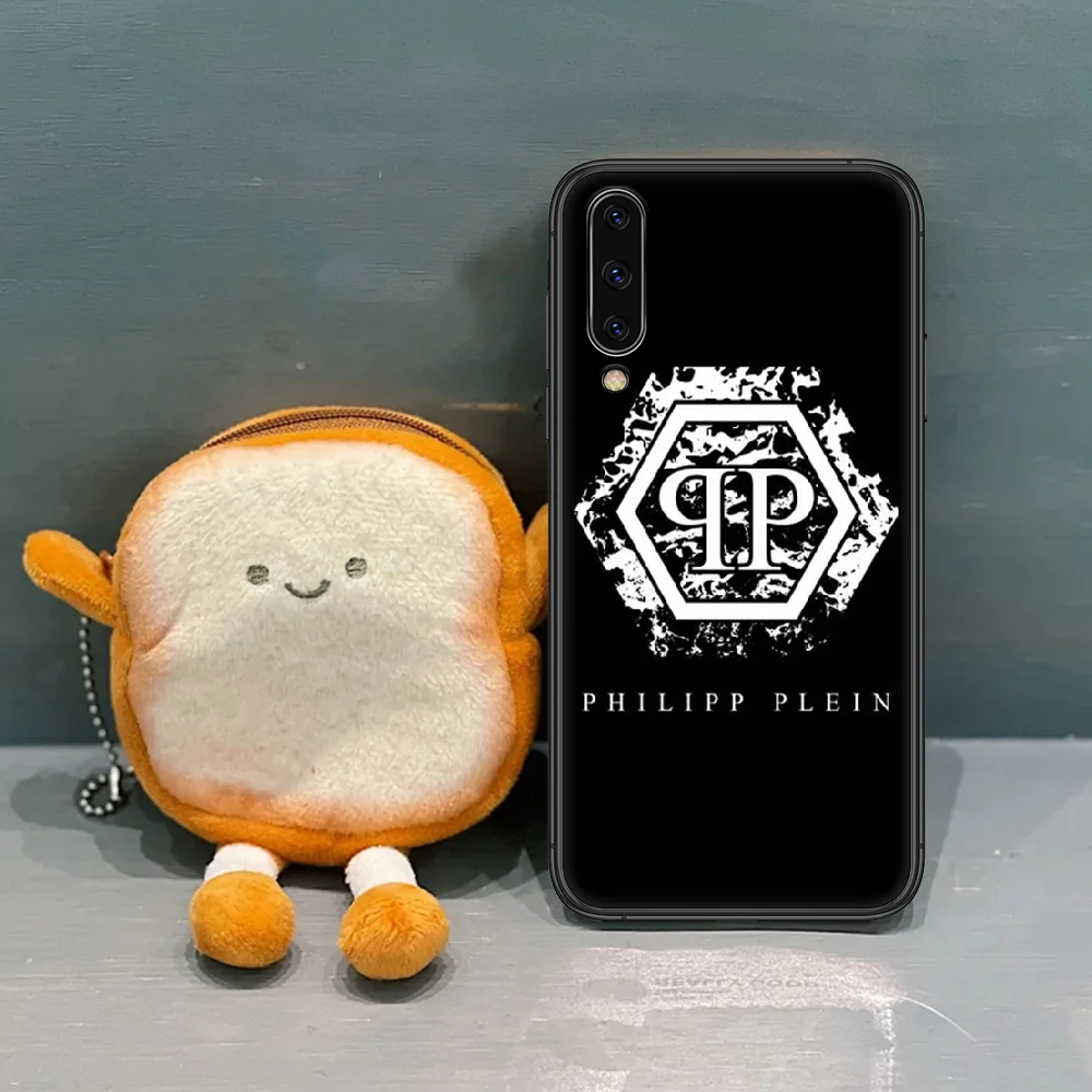 

Luxury Brand QP Skull Phone Case For Samsung Galaxy A 10 20 21 30 40 42 50 51 52 70 71 72 81 E S 4G 5G black Etui Pretty Hoesjes