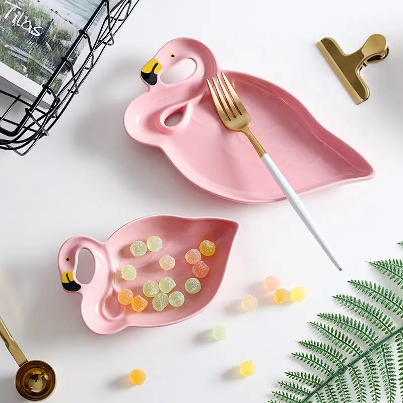 

Nordic Style Flamingo Shape Ceramic Dish Decorative Storage Tray Food Plate Jewelry Trays Rings Bracelets Holder Creative Gift