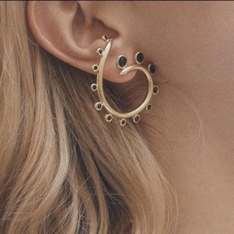 2020 черно-белый эмалированный золотые серьги-гвоздики в форме спирали