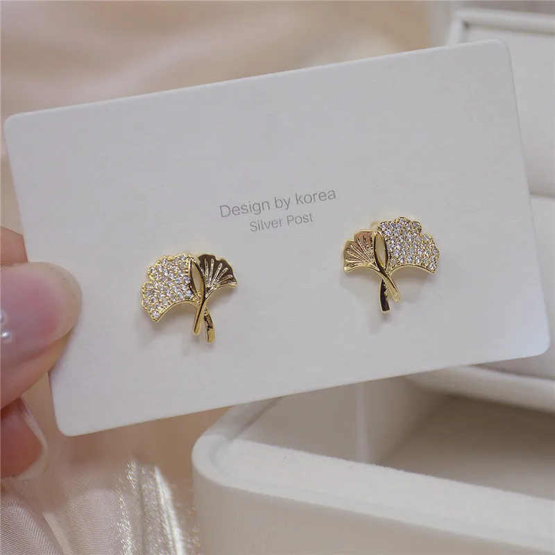

New Arrive 14K Real Gold Ginkgo Leaf Compact Simple Temperament Stud Earrings for Women Cubic Zircon ZC Earrings