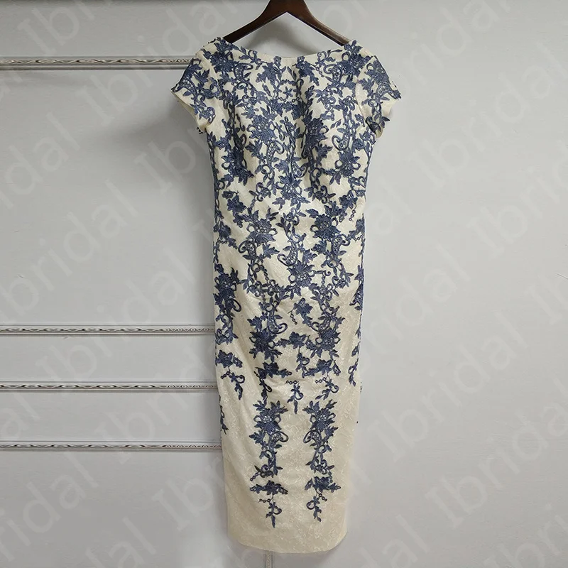 

2021 Real Sample Delicate Nude Lace Tea Length Short Sleeve Mother of the Bride Dresses Jewel Neck Wedding Guest Gowns Back Out