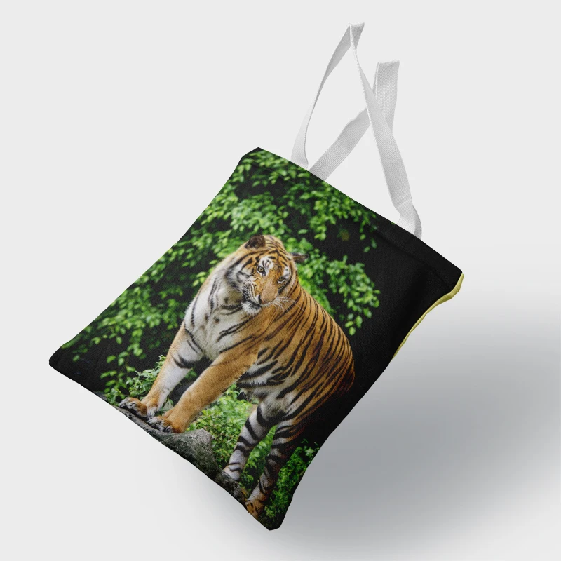 

Animal print pattern ladies foldable shopping bag tiger pattern tote bag casual tote bag lady shoulder bag outdoor beach tote ba