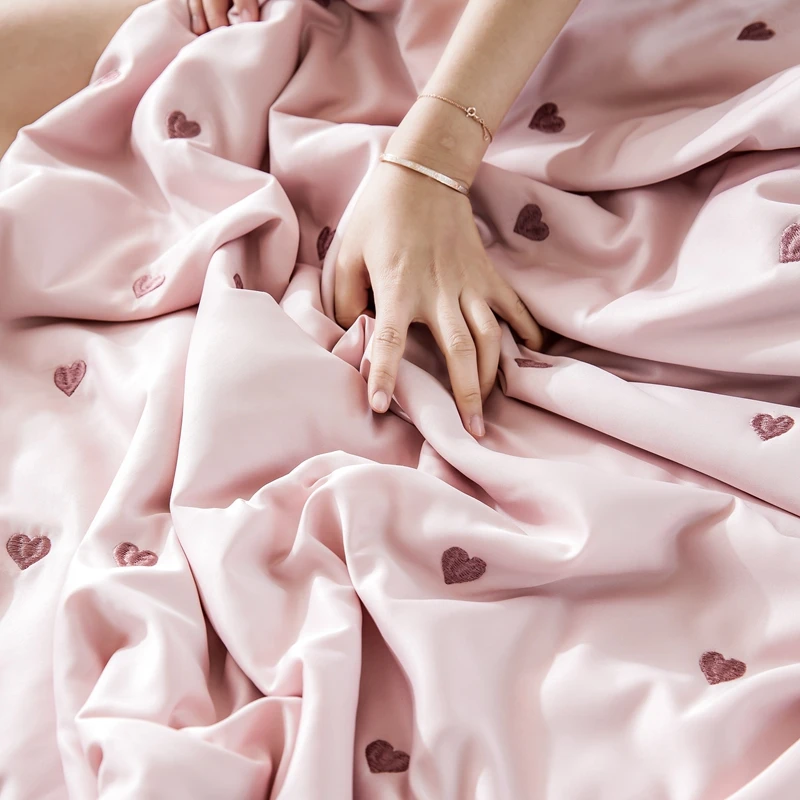 Prezzo Trapunta Estiva Per Aria Condizionata Lavaggio Fresco Ricamo In Seta Coperta A Cuore Copriletto Semplice Per Bambini Trapunta Sottile Confortevole Per Adulti