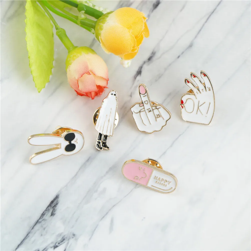 Новый OK средний палец солнцезащитные очки кролик мозги брошь джинсовая куртка