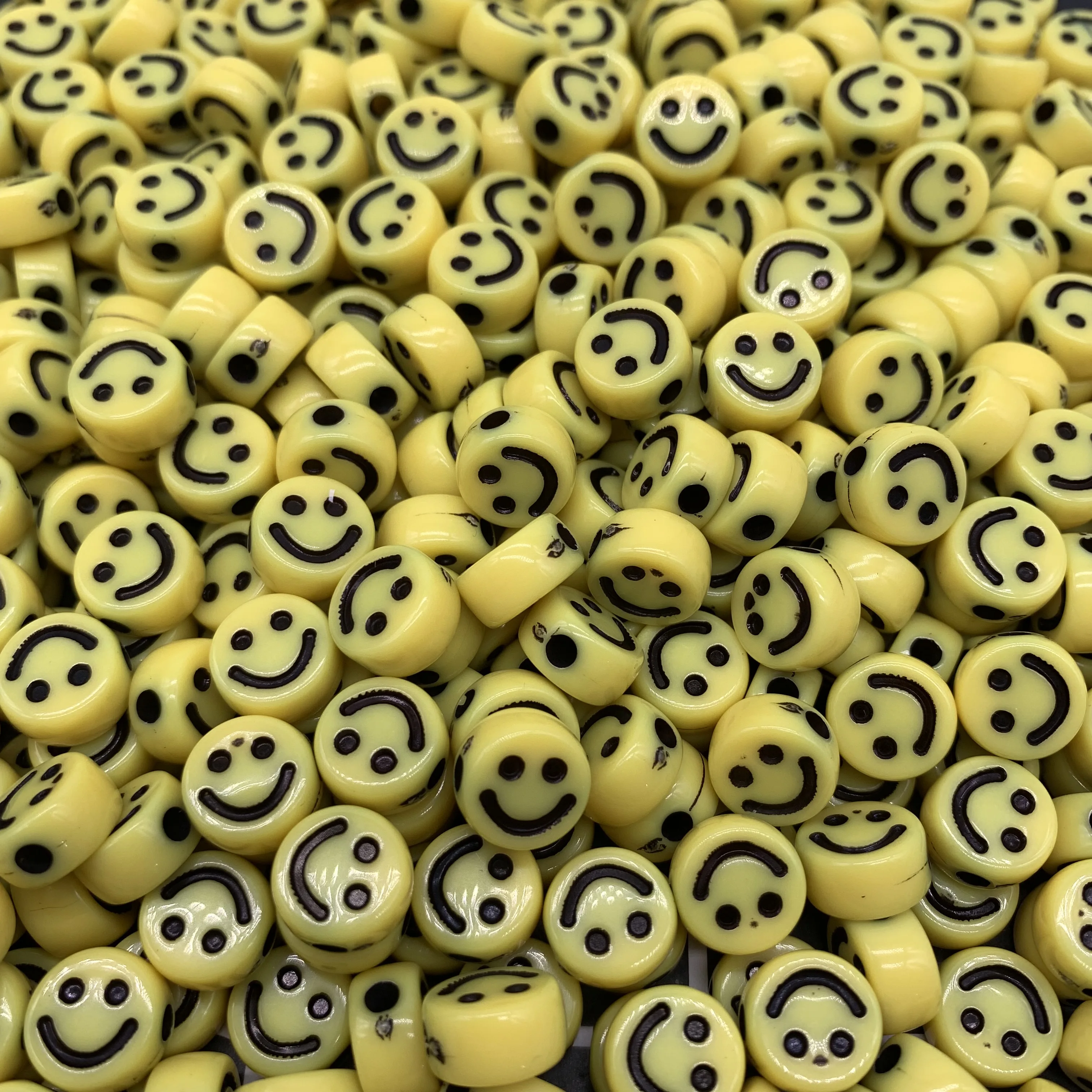 

20pcs 10mm Smiley face Acrylic Clay Shape Spacer Beads For DIY Handmade Jewelry Craft Accessories