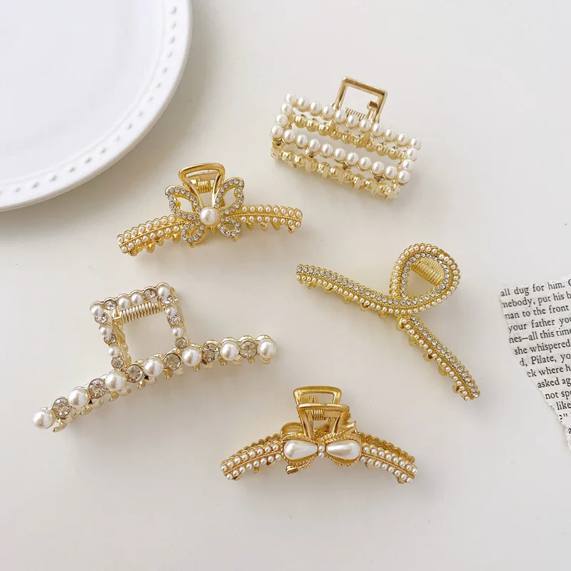 

2022 New Korea Pearl Hair Clip Rhinestone Metal Fashion Temperament Exquisite Shark Clip Hairpin Girl Hair Accessories Headdress
