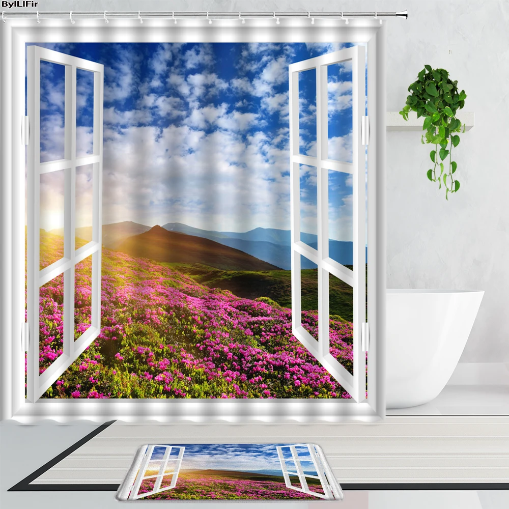 Занавеска для душа фиолетовая с лавандой и цветами на солнечном свете 2