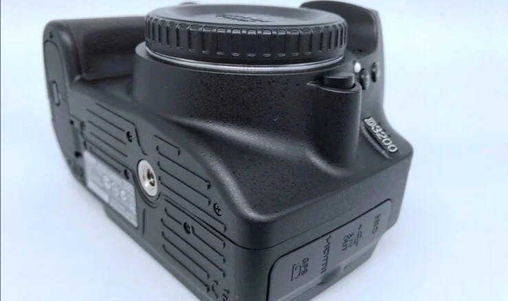 USED Nikon D3200 Digital SLR Camera Body (Black)