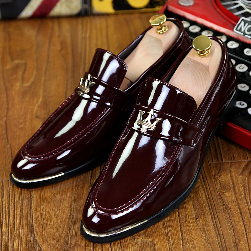 

Party Men Men's Casual Leather Shoes Wear-resistant Fashion Brand Personality Oxford New 2021 Slippers Designer
