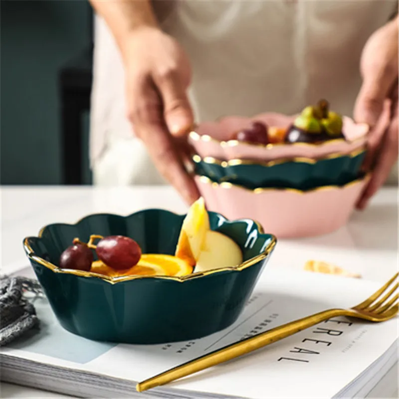 

Green Ceramic Tableware Salad Bowl with Gold Edge Flower Shape Plate Chinaware Creative Dim Sum Dishes Steak Western Food Flavor