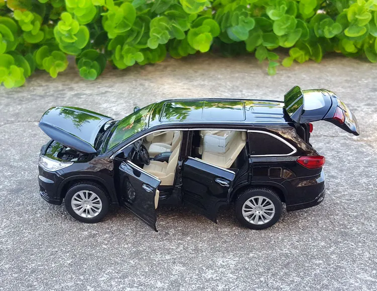 1:32 Масштаб Литой Сплав металлическая модель автомобиля SUV для TOYOTA Highlander Коллекция Модель внедорожный автомобиль звук и светильник