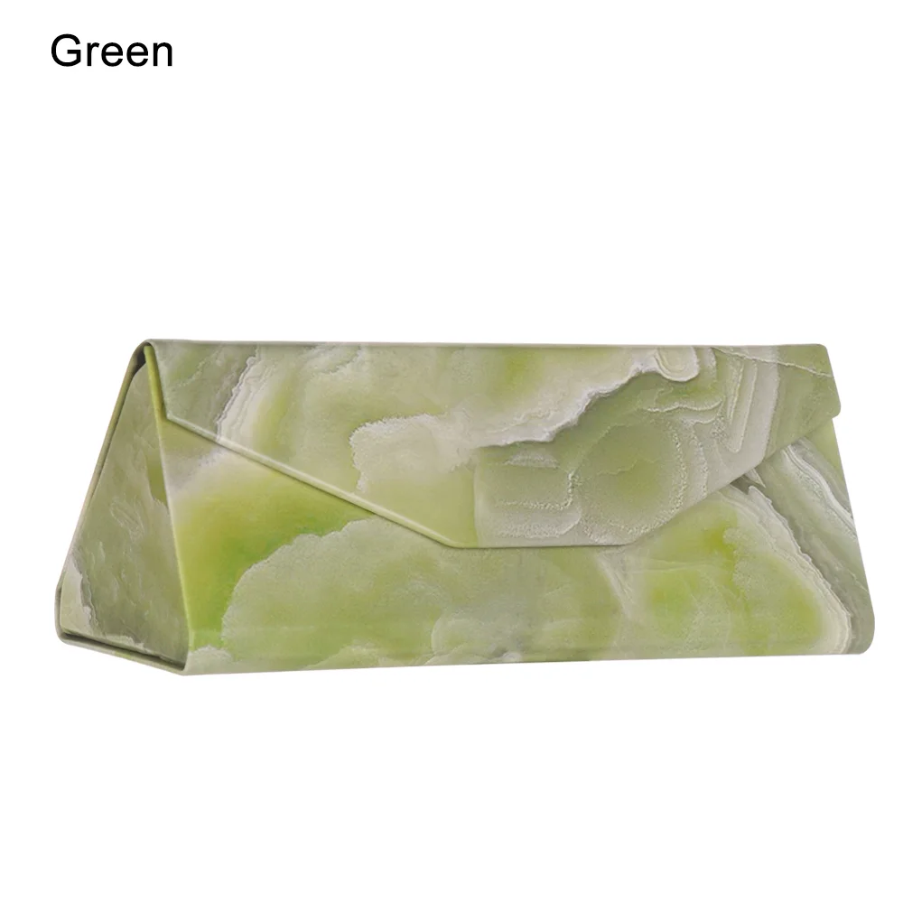 green 1 шт. треугольная складная коробка для очков, модная черная деловая коробка для солнцезащитных очков, портативный Водонепроницаемый Чехол для очков с сильным магнитом - Цвет: green
