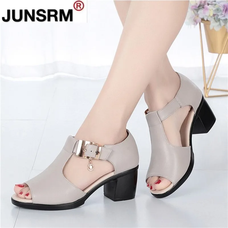 

Women Sandals Summer 2021 hing Heel Fashion Sexy Fish Mouth Hollow Roman Sandals Thick With Beaded High Heels Female Sandals