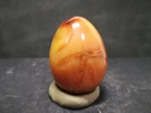 94.2gNatural color red agate egg polishing quartz crystal healing stone, furniture accessories